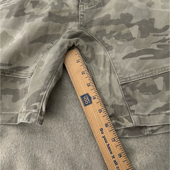 NENA & PASADENA Sergeant Shorts Airwolf Camo Men Size 32 - Picture 9 of 11